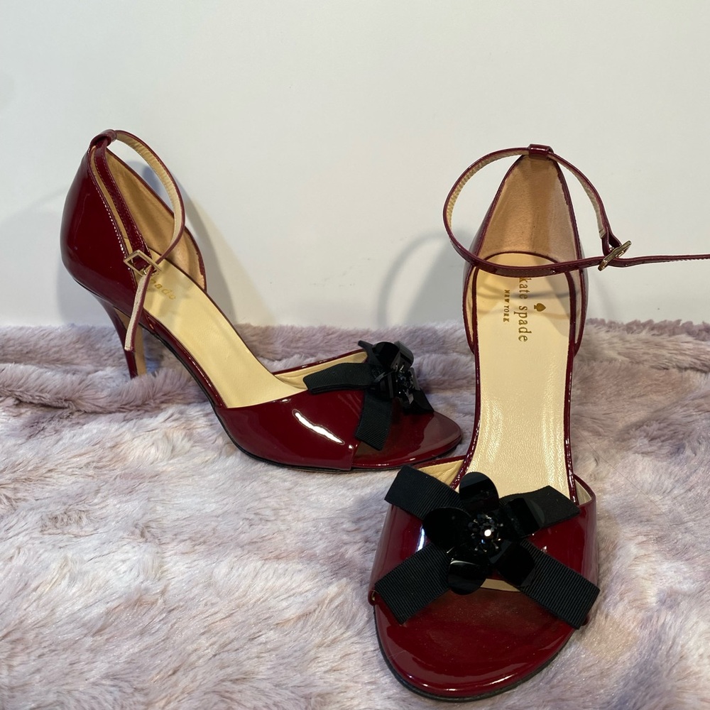 Kate Spade Red Patent Leather Heels open tie ankle strap black flower & bow sz 7